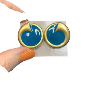 Avon Vintage Blue and Gold Clip-On Earrings Satin Magic in Capri blue NIB 1987